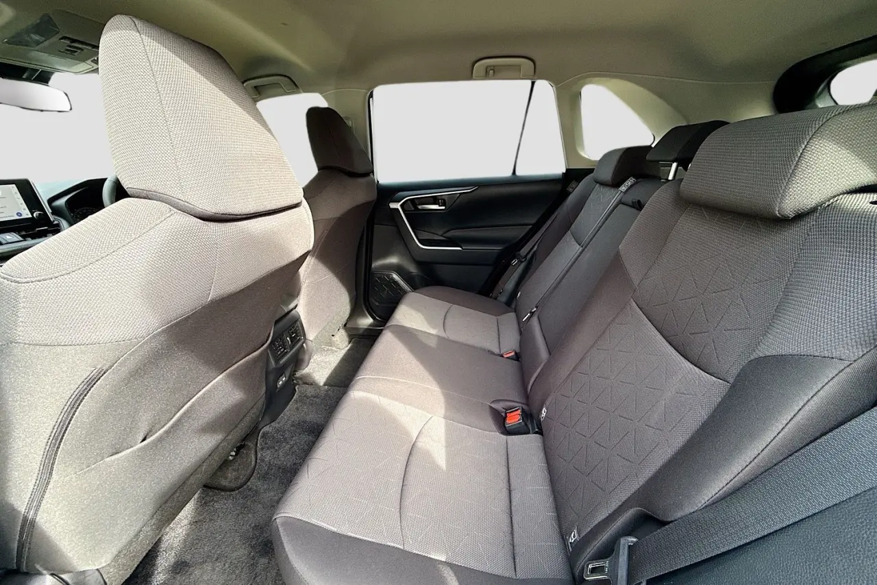 2024 Toyota RAV4 Gallery Image 24