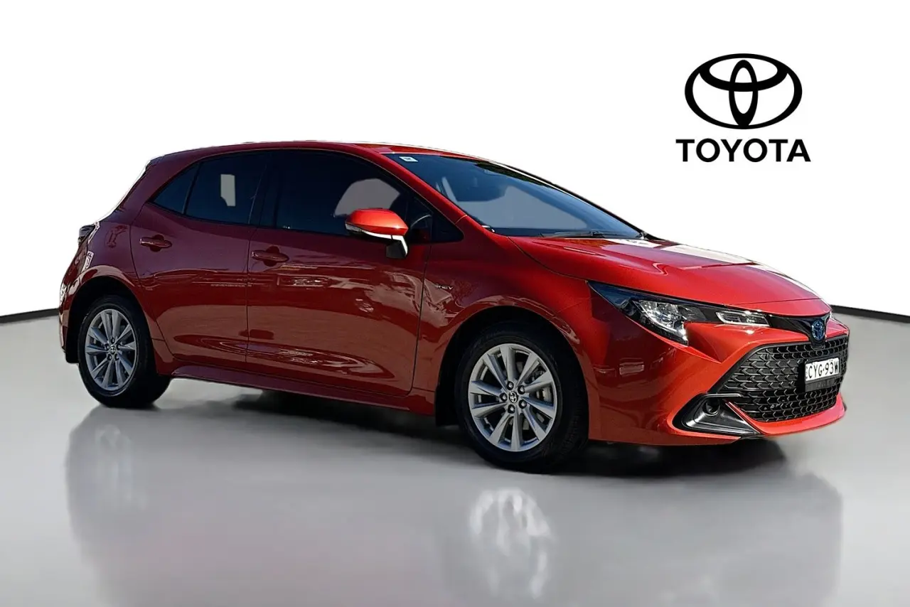 2025 Toyota Corolla Gallery Image 1