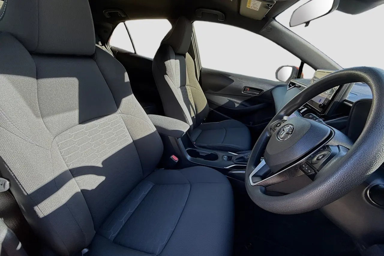 2025 Toyota Corolla Gallery Image 13