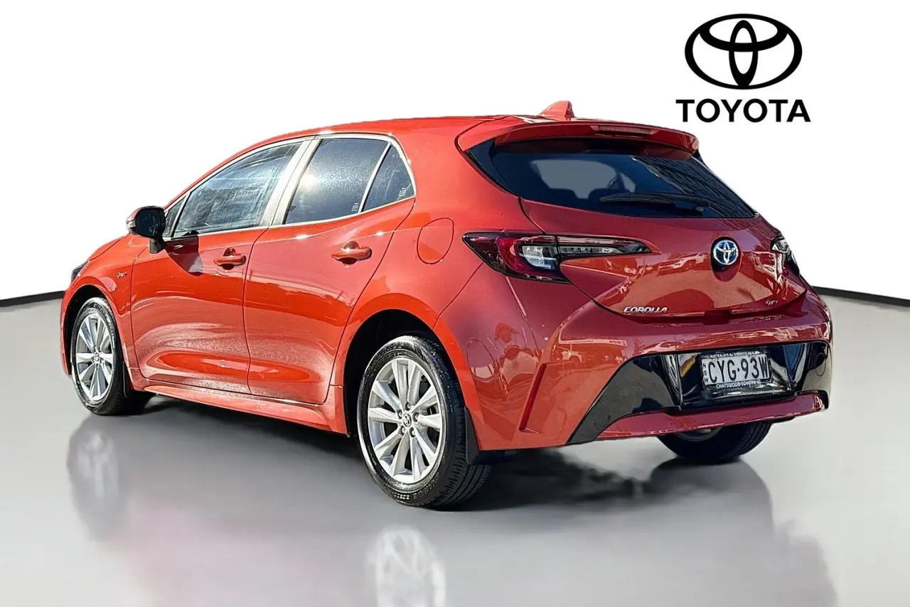 2025 Toyota Corolla Gallery Image 6