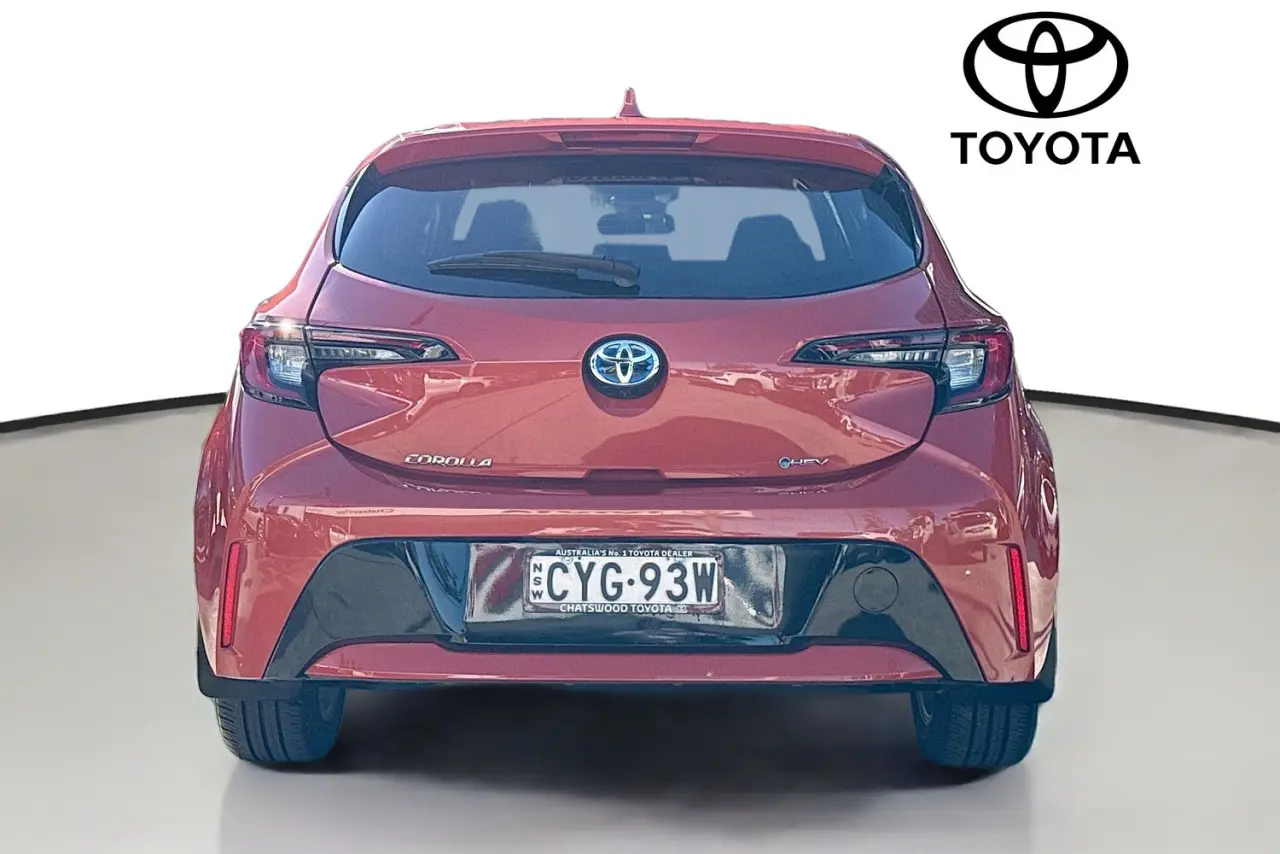 2025 Toyota Corolla Gallery Image 7