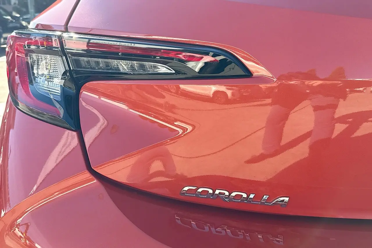 2025 Toyota Corolla Gallery Image 8