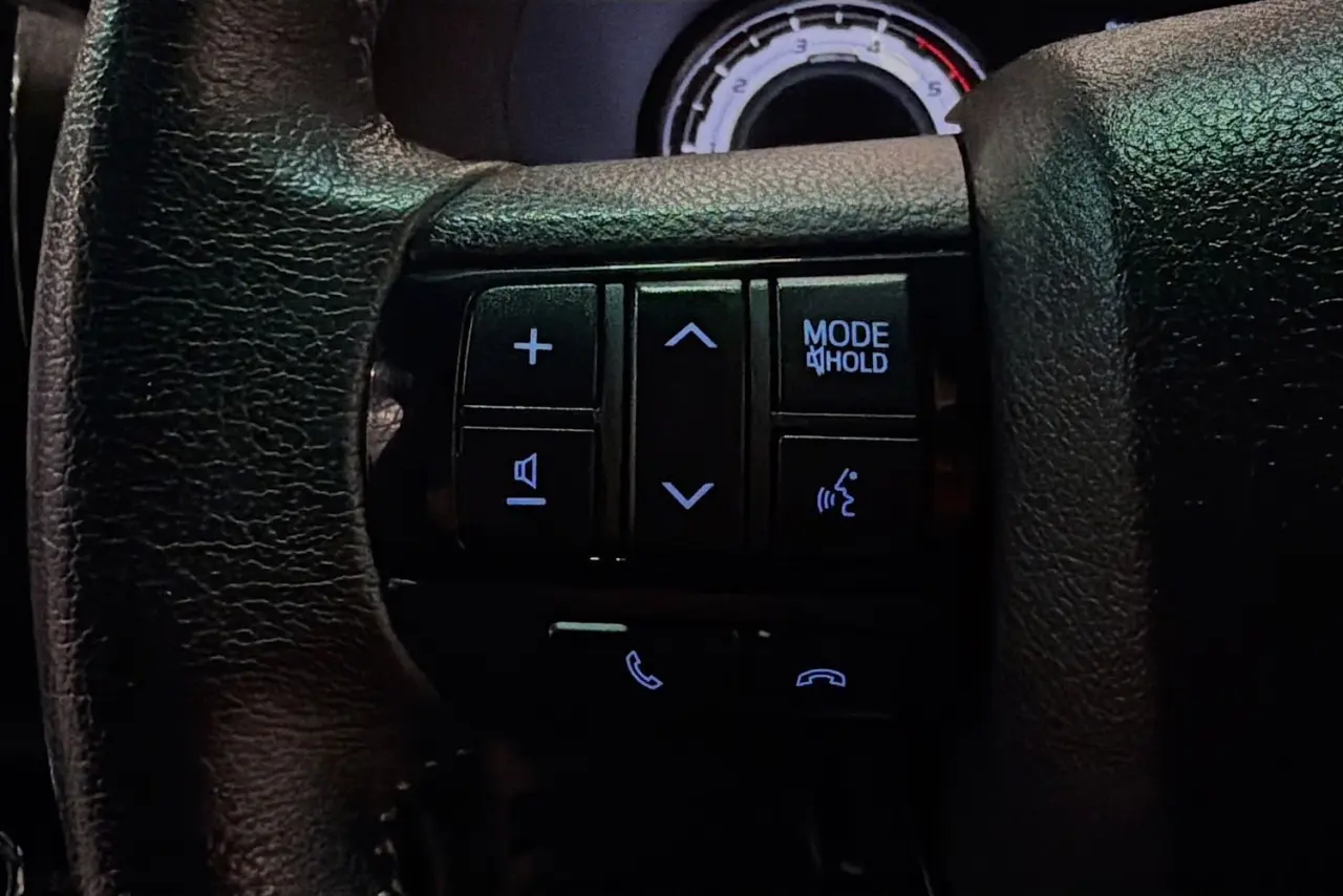 2019 Toyota Hilux Gallery Image 19