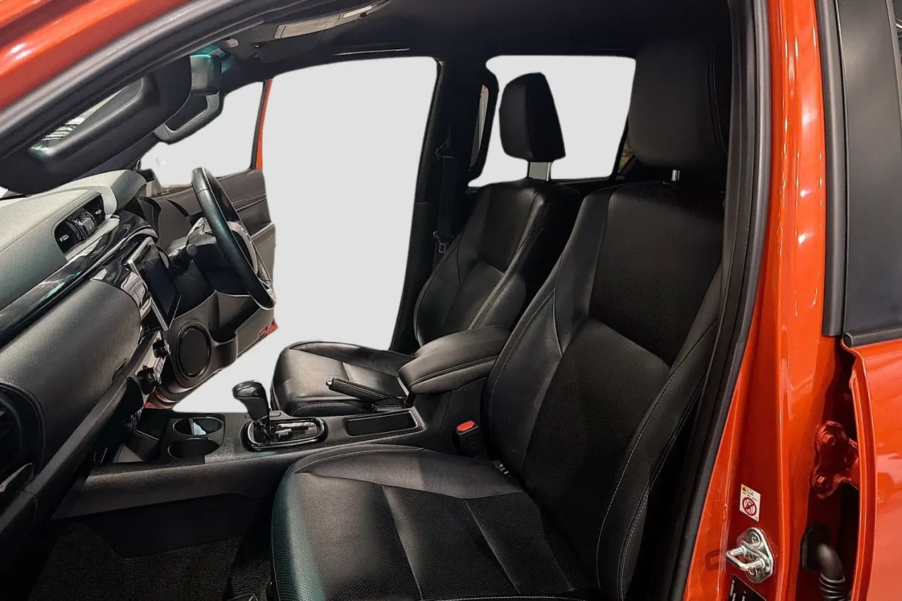 2019 Toyota Hilux Gallery Image 25