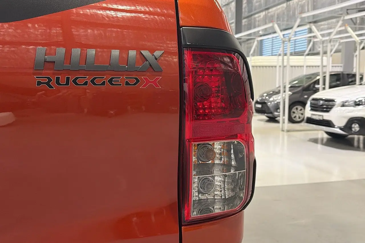 2019 Toyota Hilux Gallery Image 9