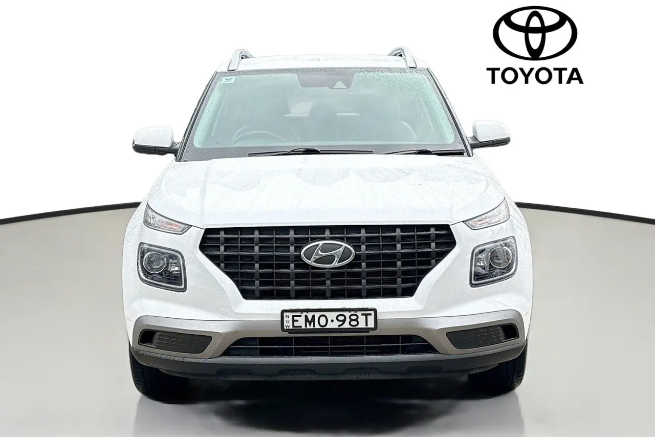 2021 Hyundai Venue Gallery Image 2