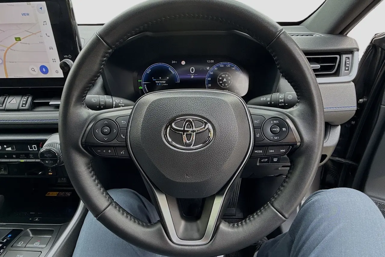 2025 Toyota RAV4 Gallery Image 20