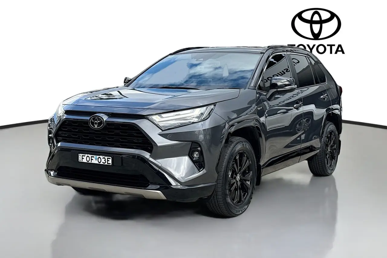 2025 Toyota RAV4 Gallery Image 4