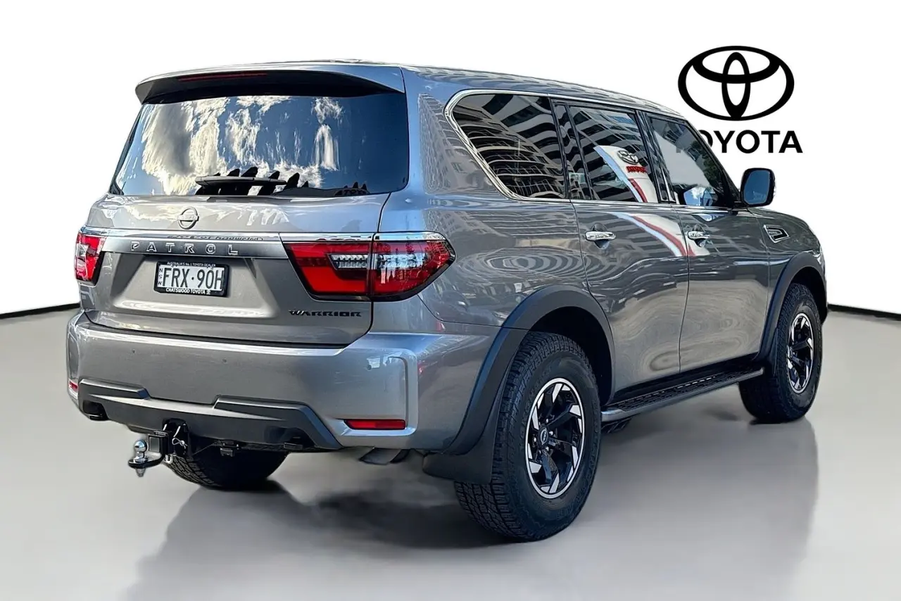 2025 Nissan Patrol Gallery Image 11