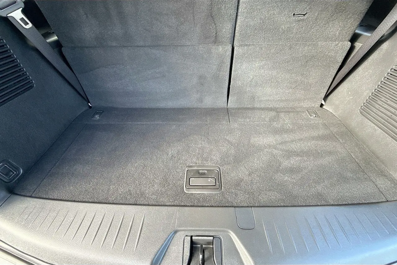 2025 Nissan Patrol Gallery Image 28