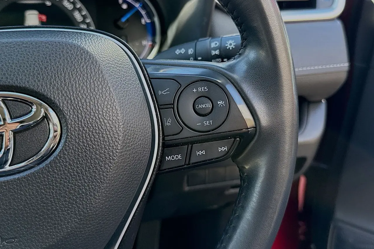 2024 Toyota RAV4 Gallery Image 19