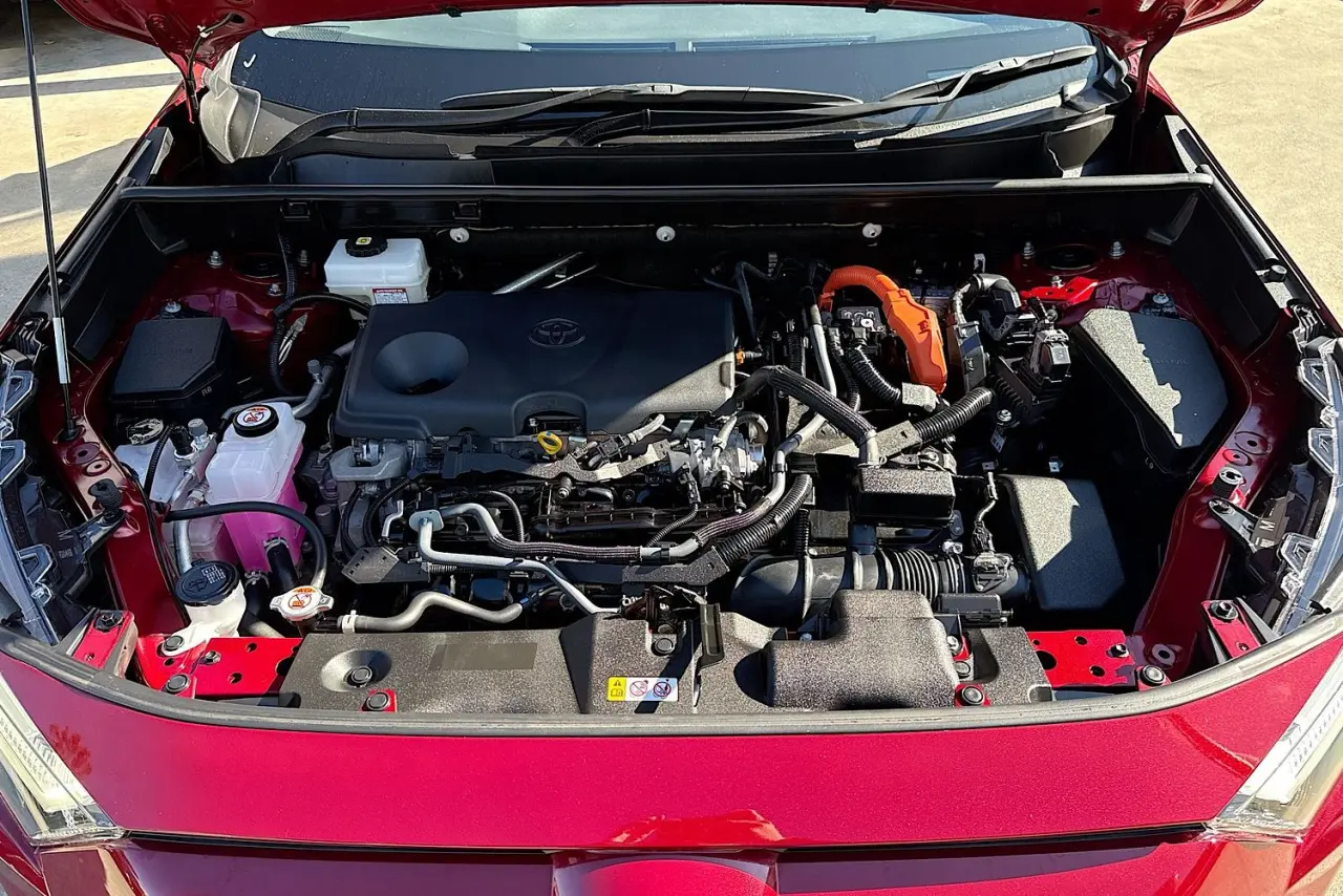 2024 Toyota RAV4 Gallery Image 28