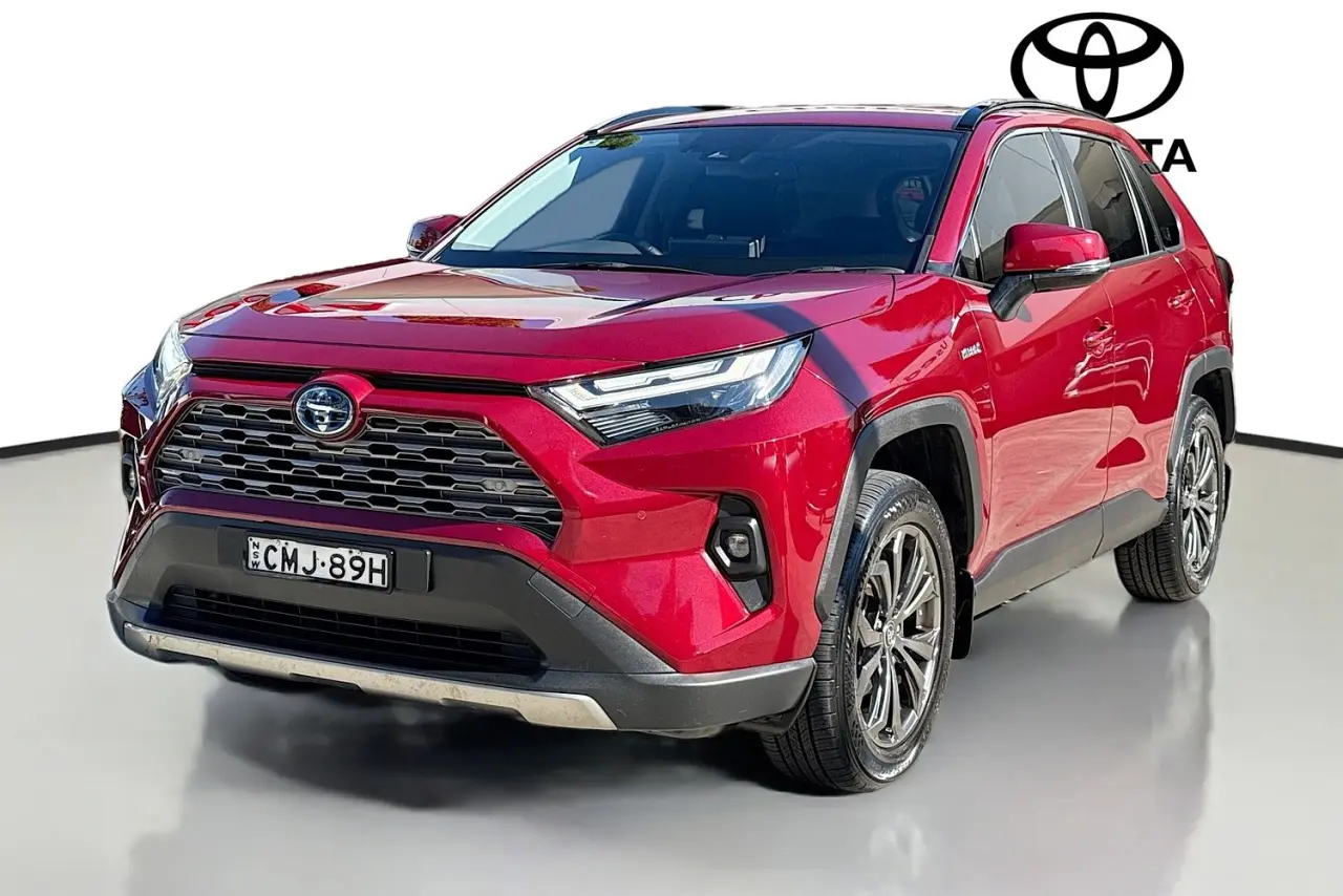 2024 Toyota RAV4 Gallery Image 4