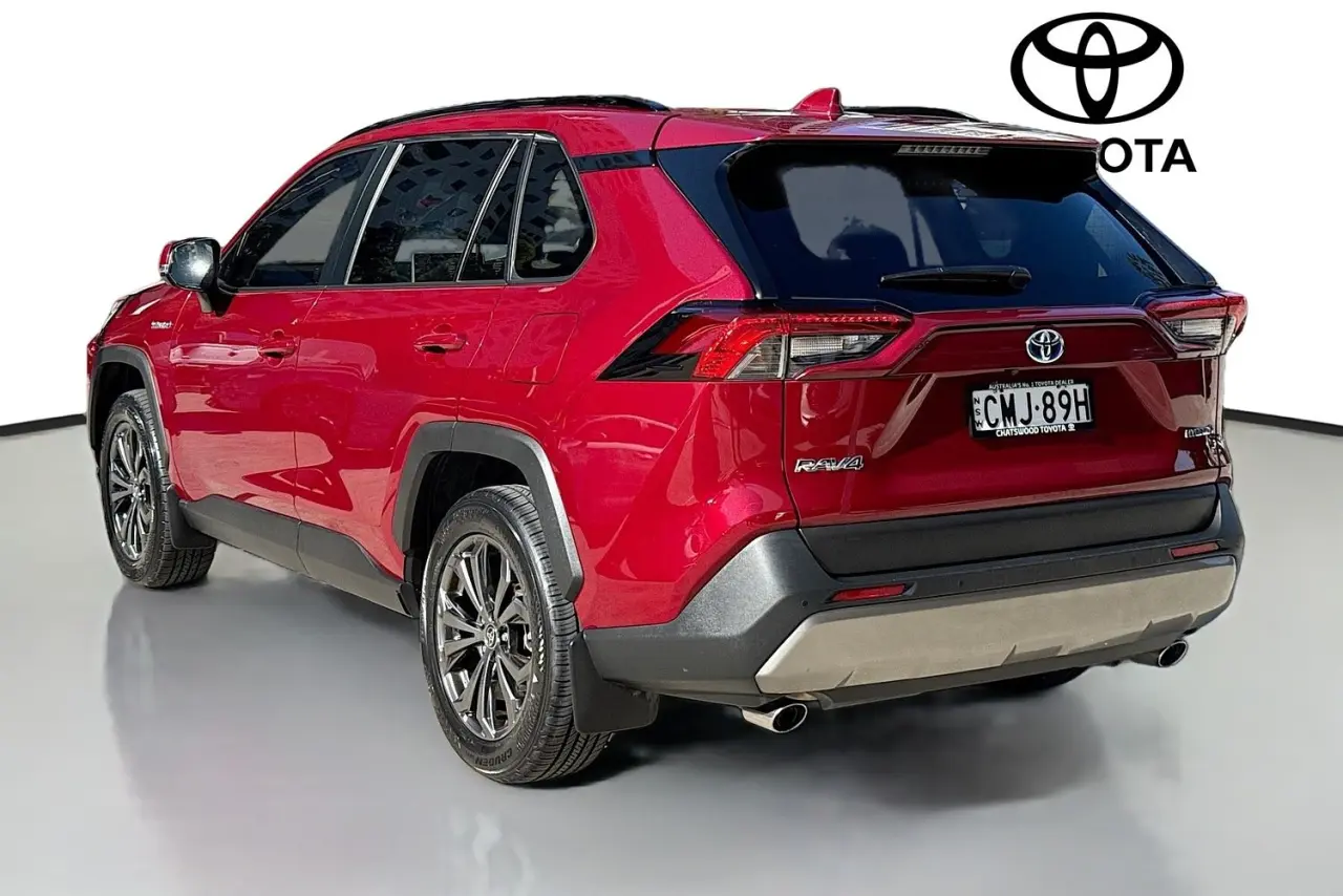 2024 Toyota RAV4 Gallery Image 6