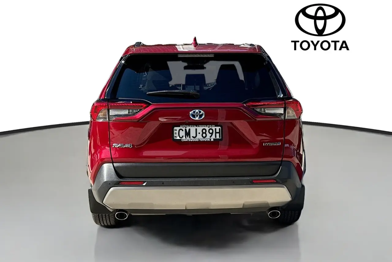 2024 Toyota RAV4 Gallery Image 7