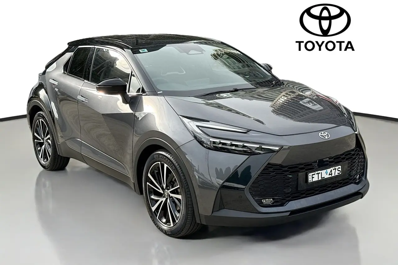 2025 Toyota C-HR Gallery Image 31