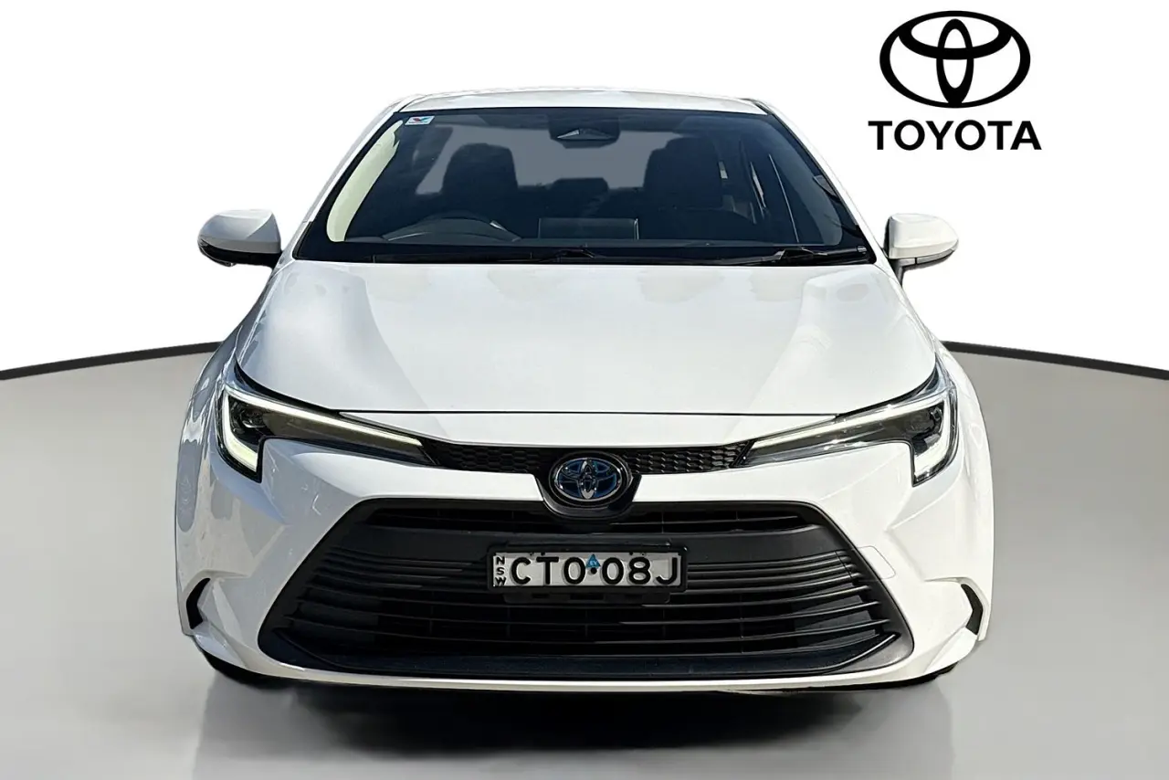 2023 Toyota Corolla Gallery Image 2