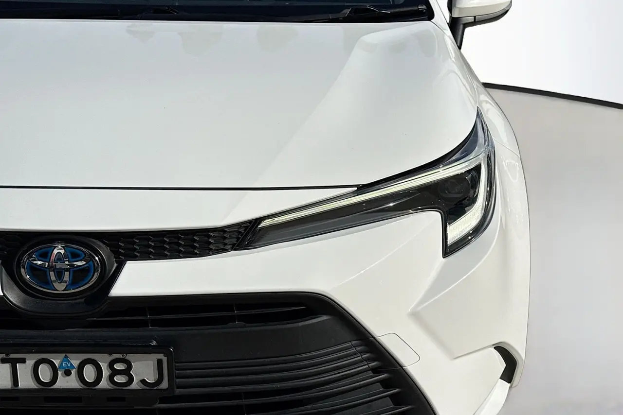 2023 Toyota Corolla Gallery Image 3