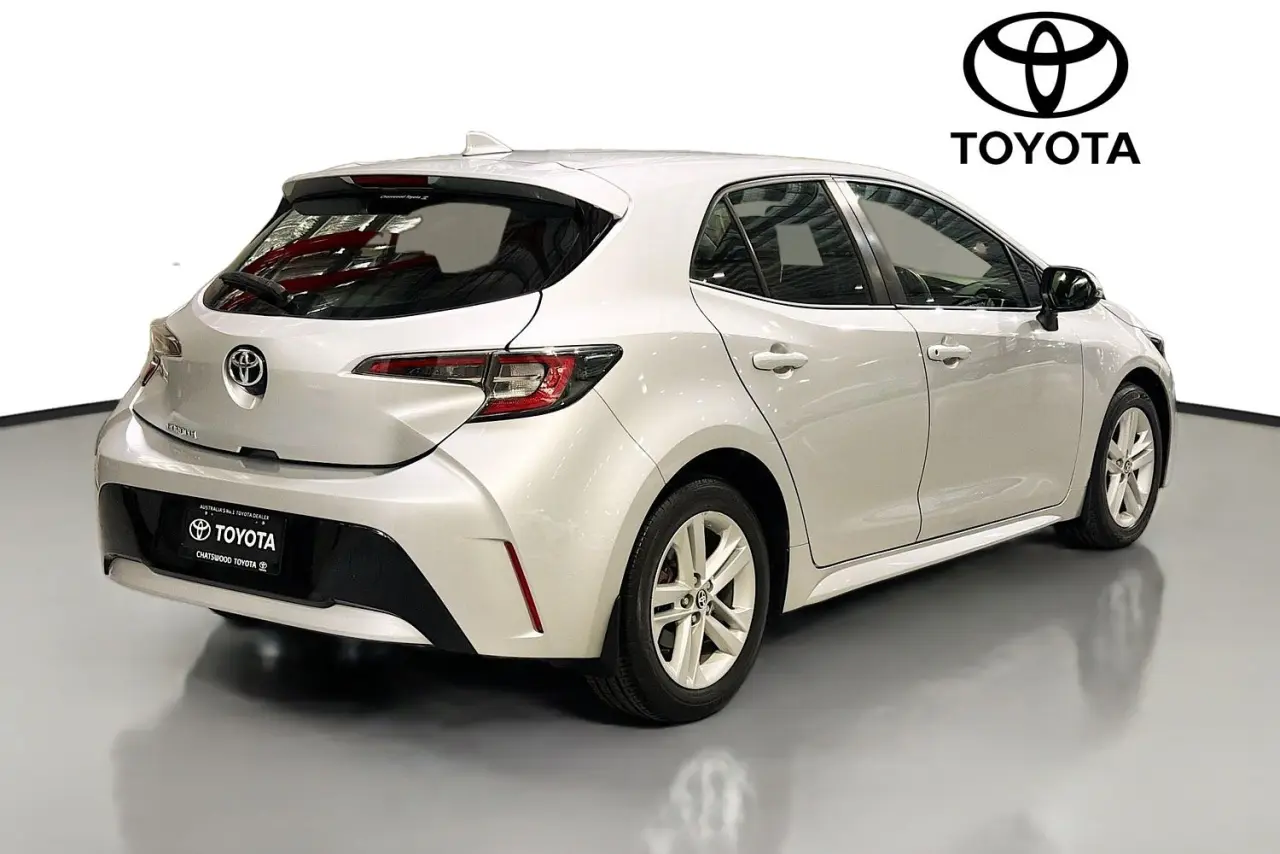 2019 Toyota Corolla Gallery Image 10