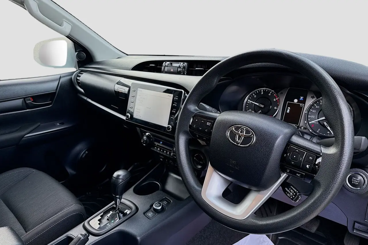 2024 Toyota Hilux Gallery Image 21