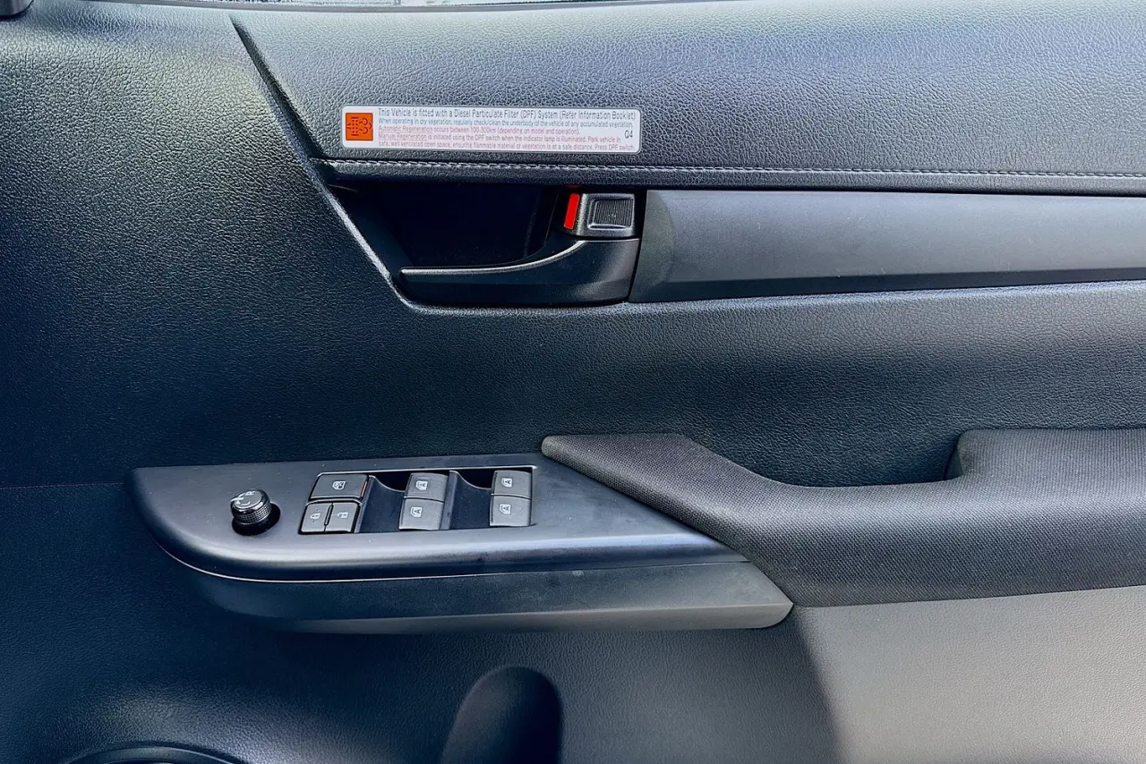 2024 Toyota Hilux Gallery Image 22
