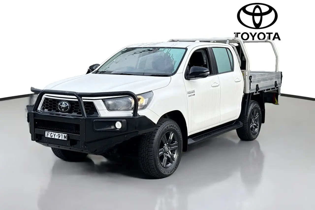 2024 Toyota Hilux Gallery Image 4
