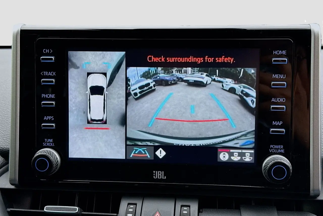 2022 Toyota RAV4 Gallery Image 16