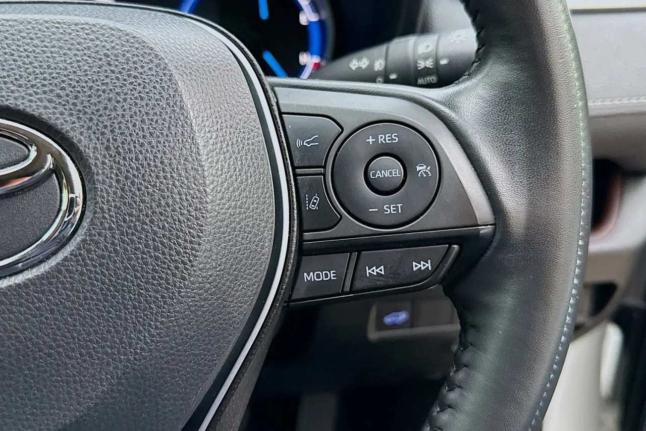 2022 Toyota RAV4 Gallery Image 20