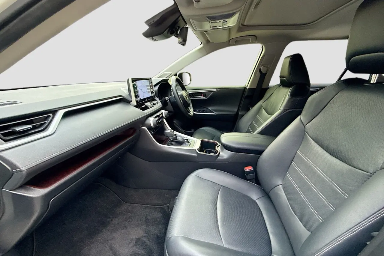 2022 Toyota RAV4 Gallery Image 25