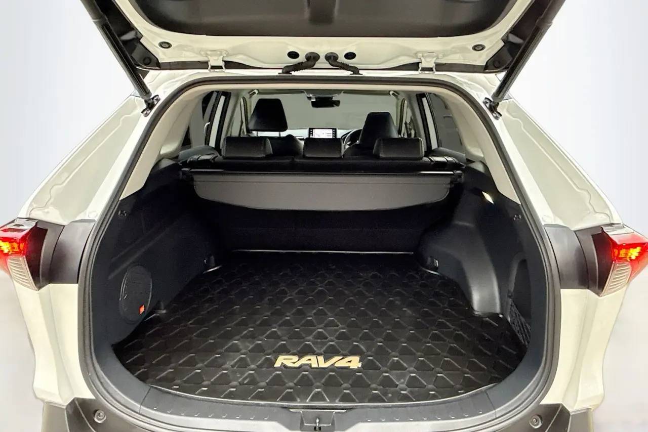 2022 Toyota RAV4 Gallery Image 27