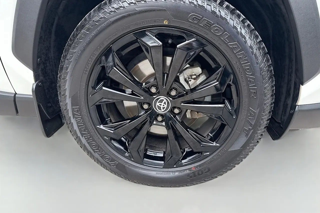 2022 Toyota RAV4 Gallery Image 28