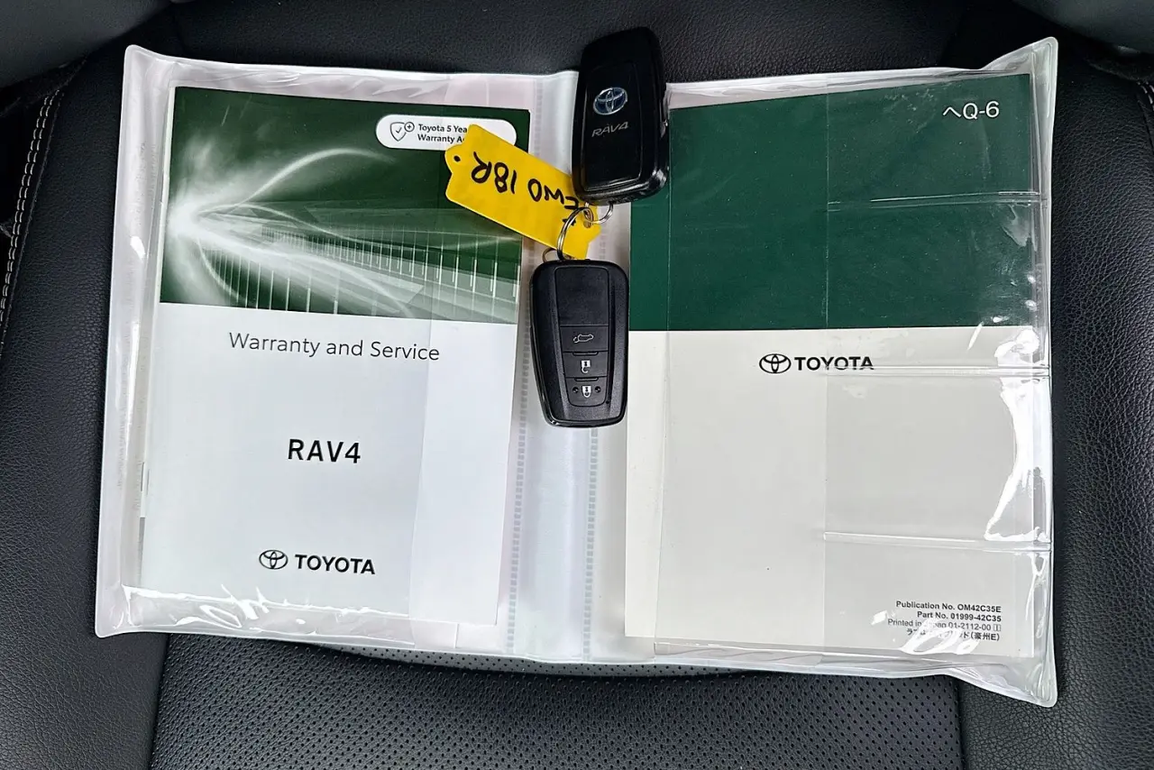2022 Toyota RAV4 Gallery Image 30