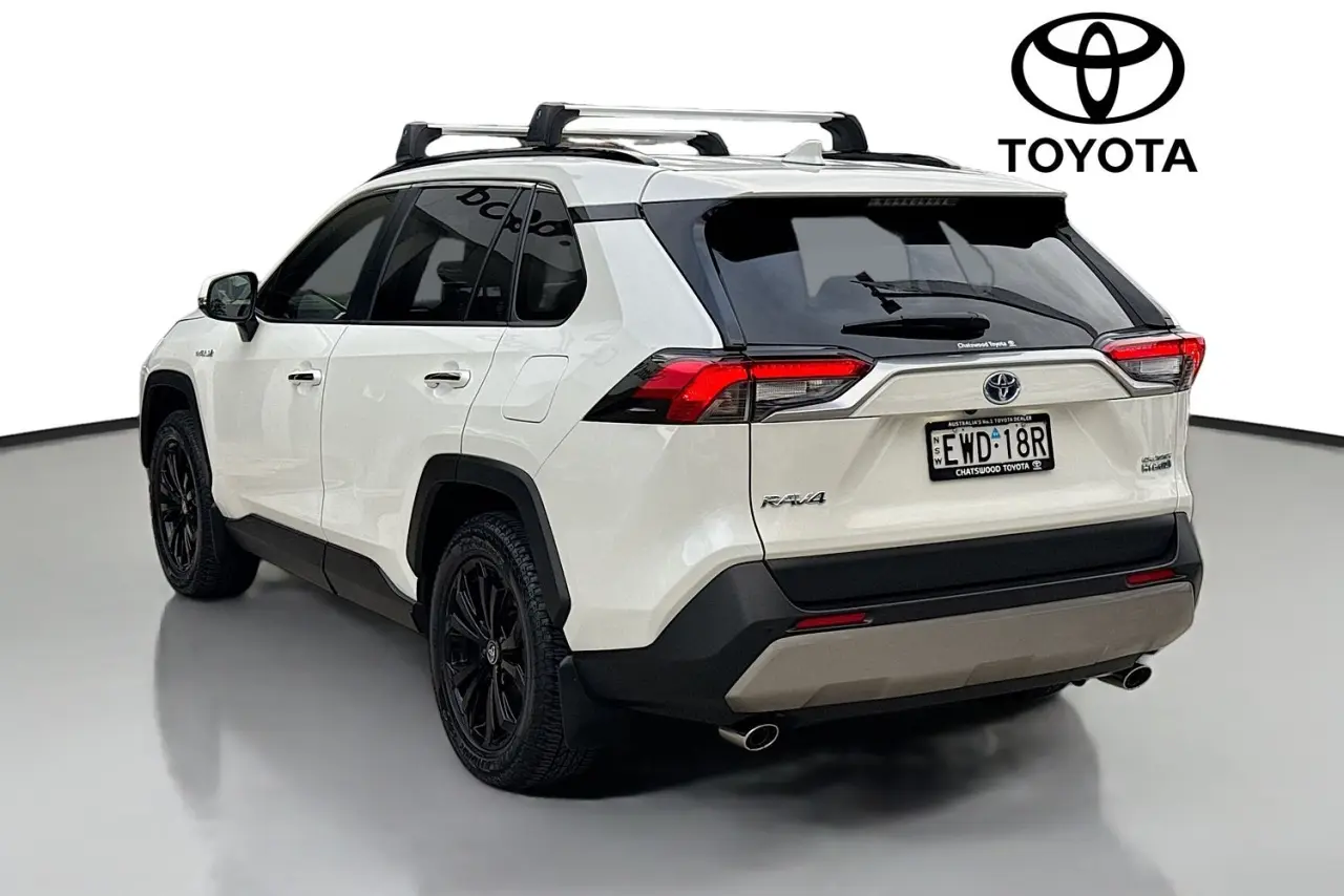 2022 Toyota RAV4 Gallery Image 6
