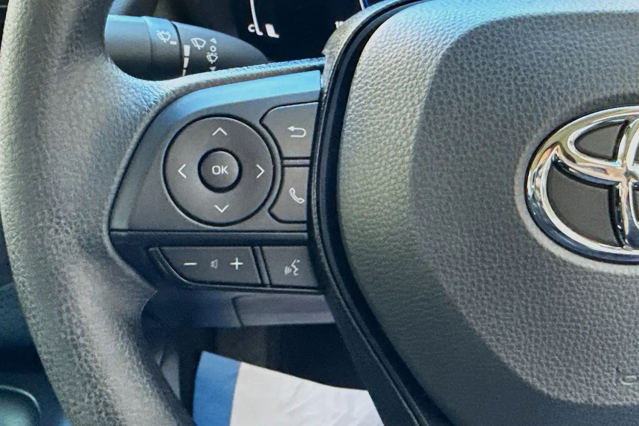 2025 Toyota Corolla Gallery Image 18