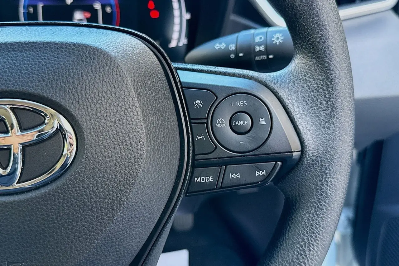 2025 Toyota Corolla Gallery Image 19