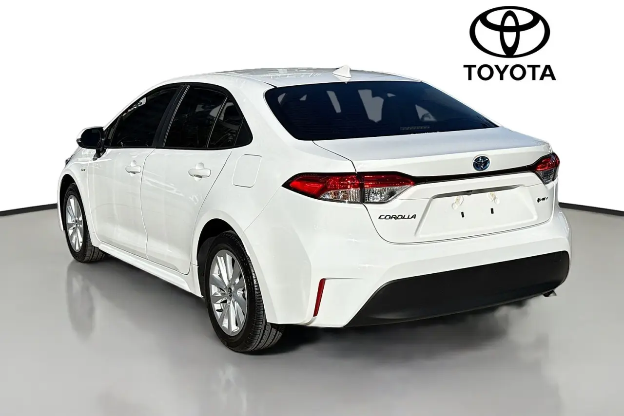 2025 Toyota Corolla Gallery Image 6