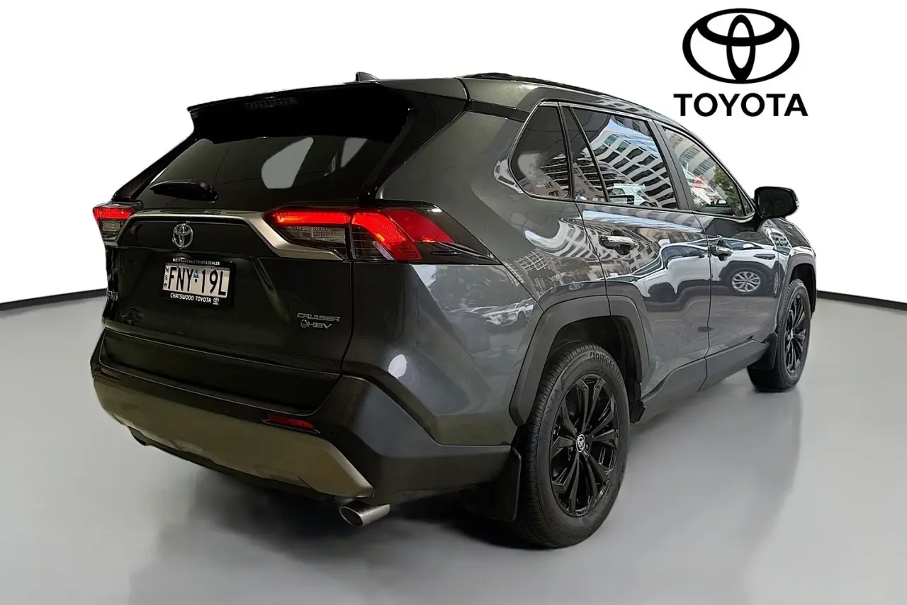 2024 Toyota RAV4 Gallery Image 20