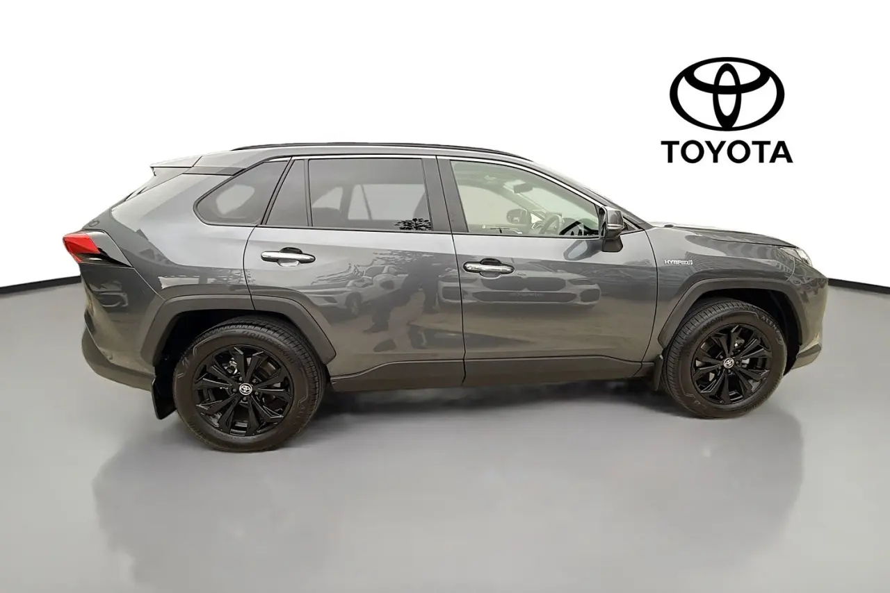 2024 Toyota RAV4 Gallery Image 21