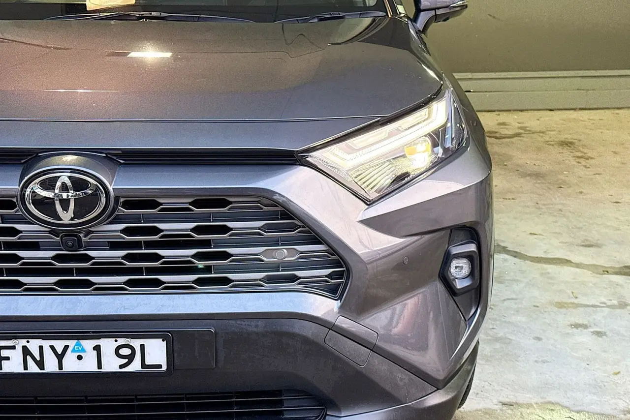2024 Toyota RAV4 Gallery Image 6