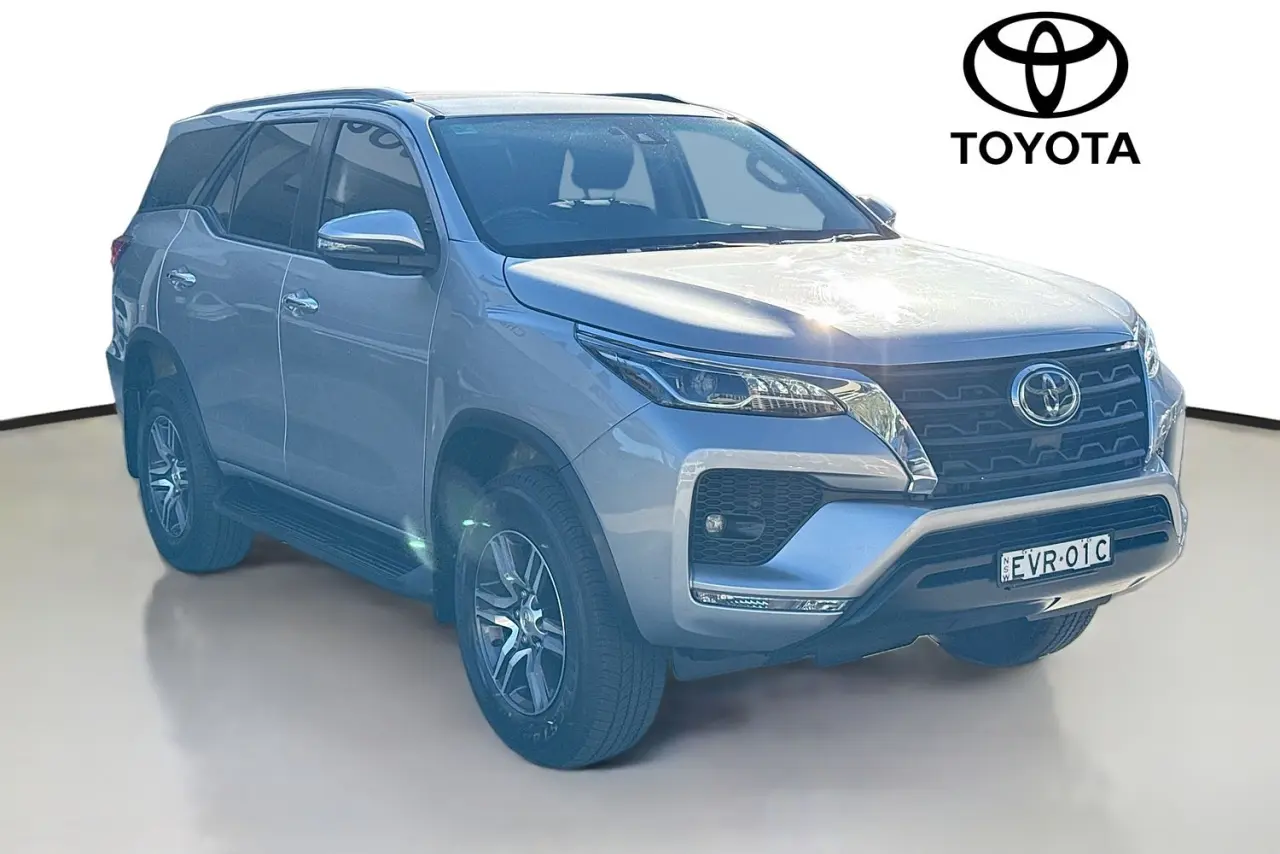 2022 Toyota Fortuner Gallery Image 1