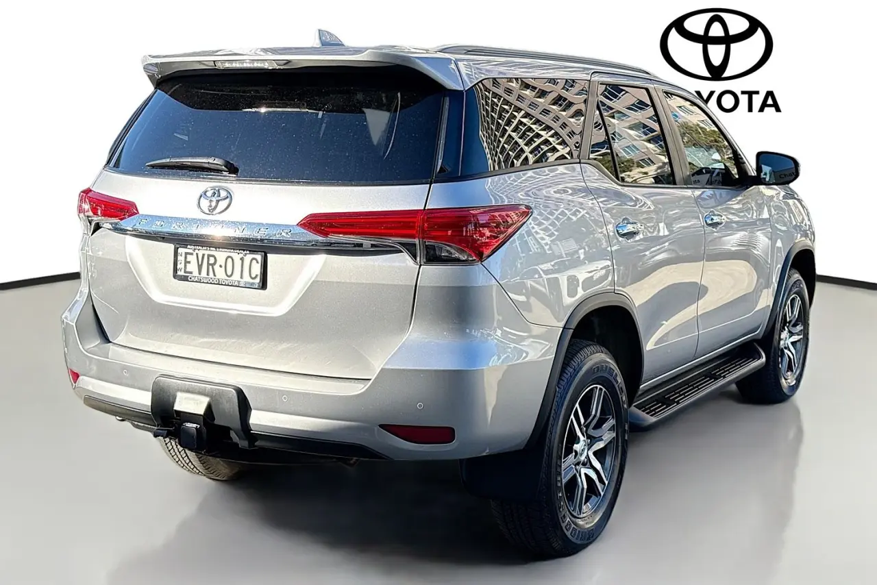 2022 Toyota Fortuner Gallery Image 10