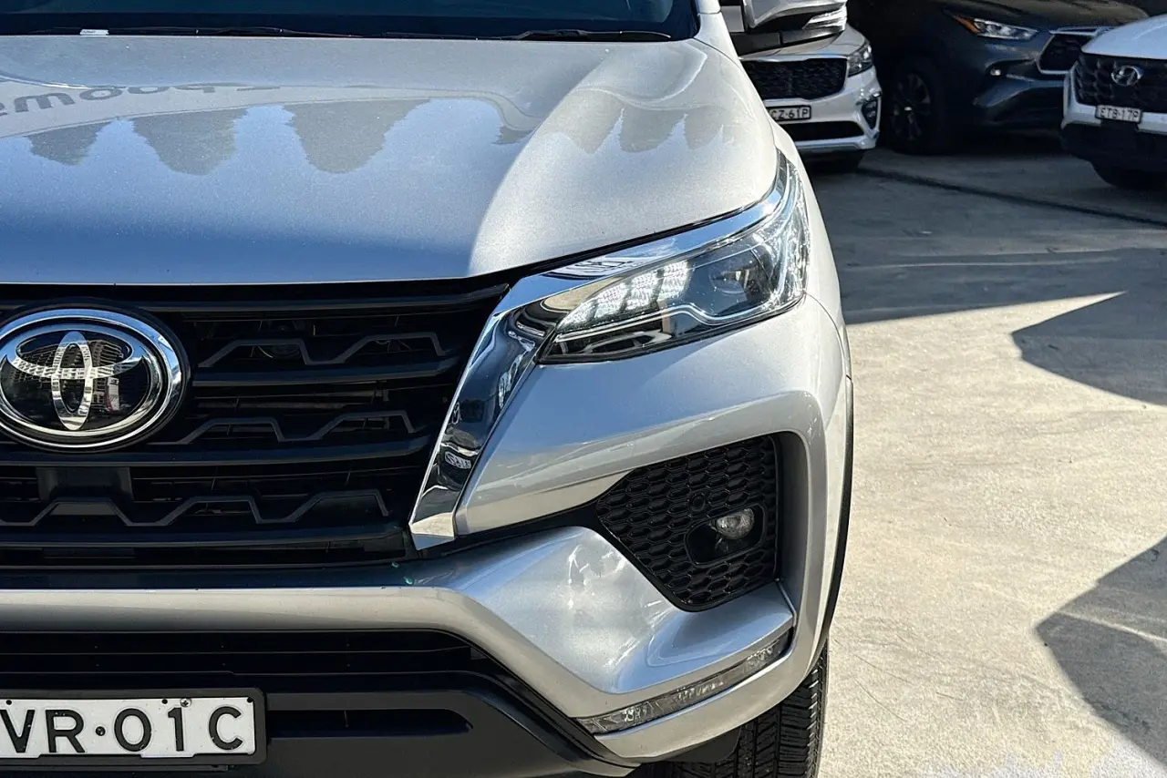 2022 Toyota Fortuner Gallery Image 3