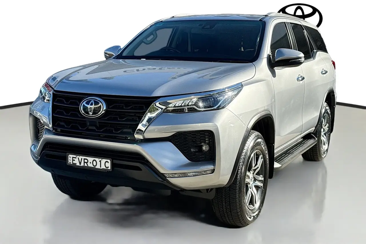 2022 Toyota Fortuner Gallery Image 4