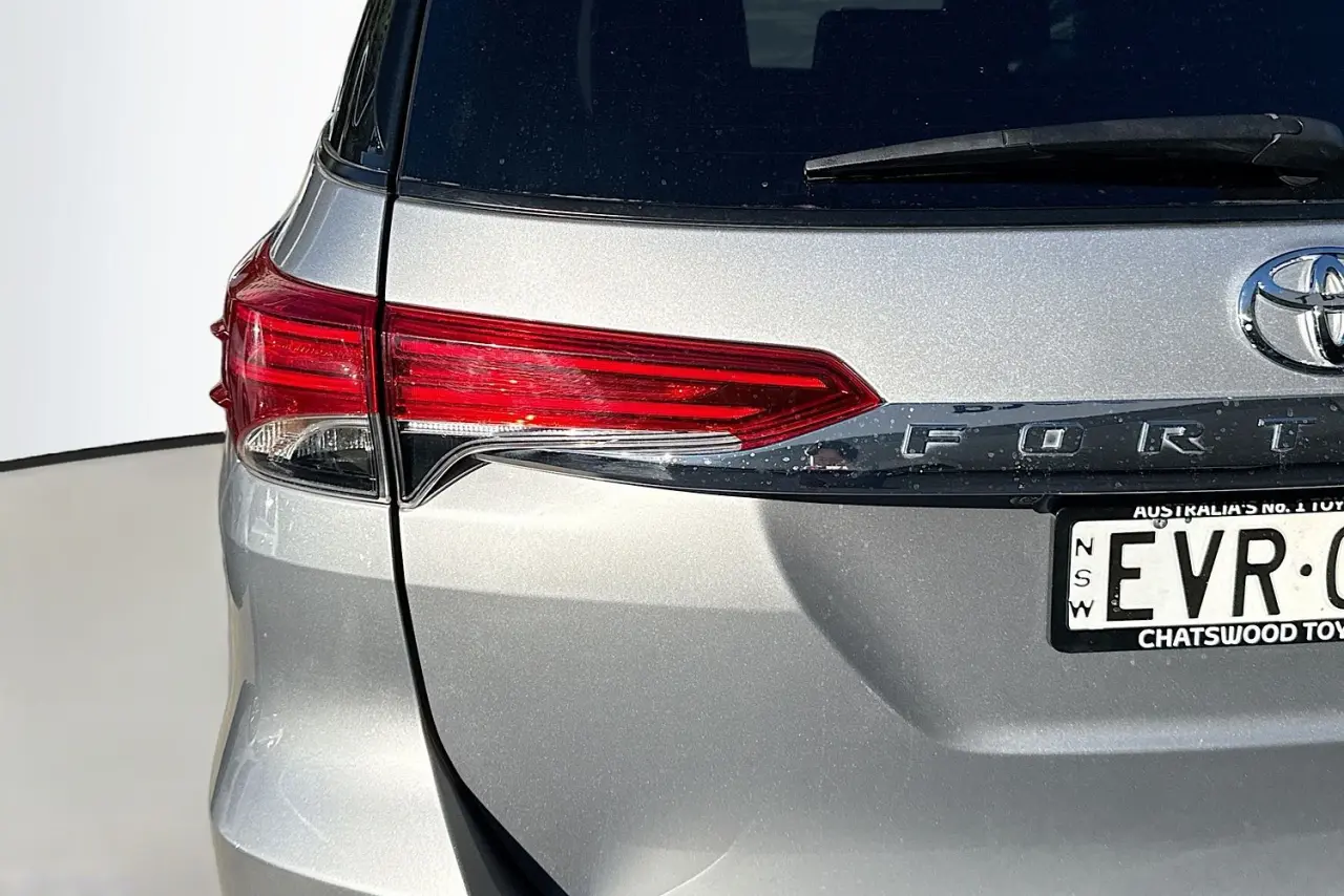2022 Toyota Fortuner Gallery Image 8