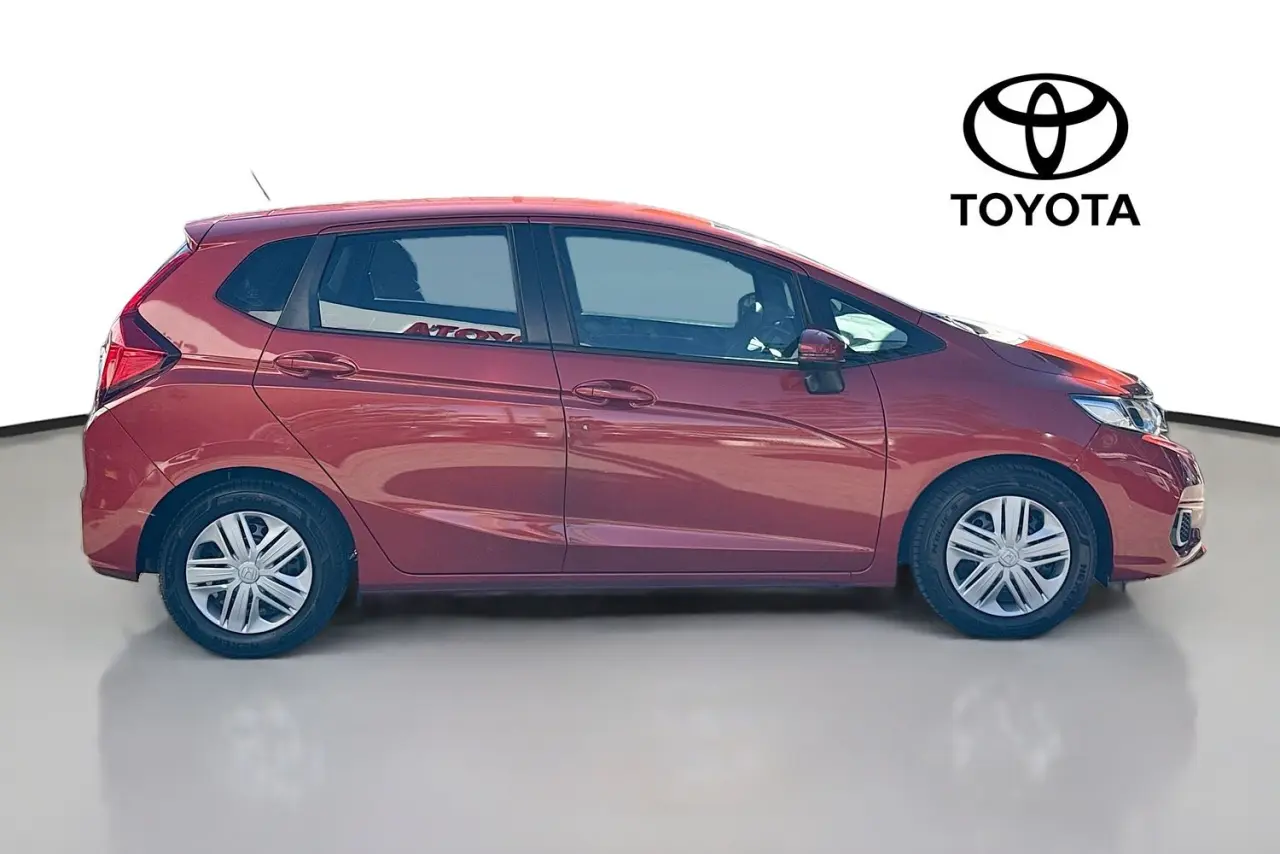 2018 Honda Jazz Gallery Image 11