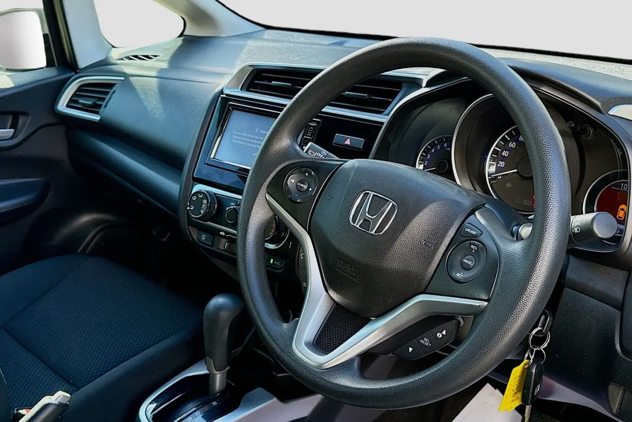 2018 Honda Jazz Gallery Image 13