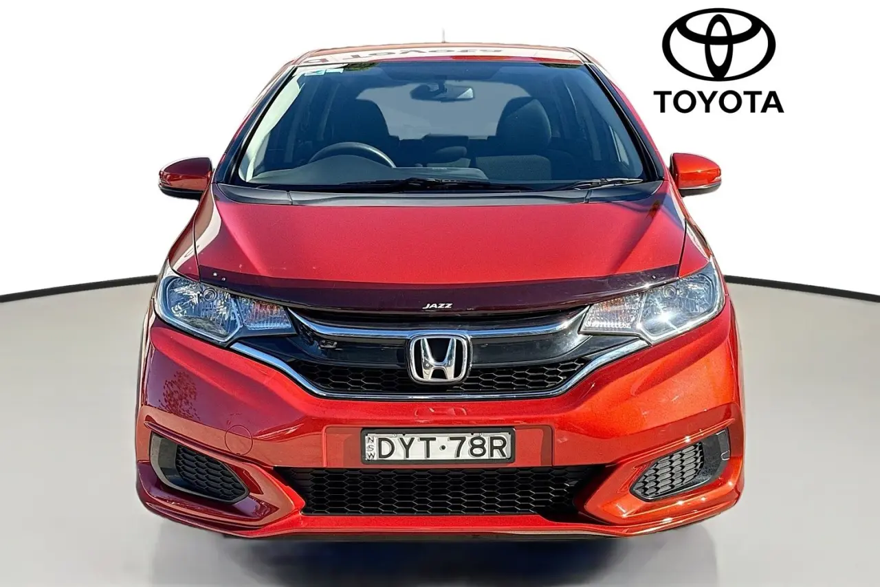 2018 Honda Jazz Gallery Image 2