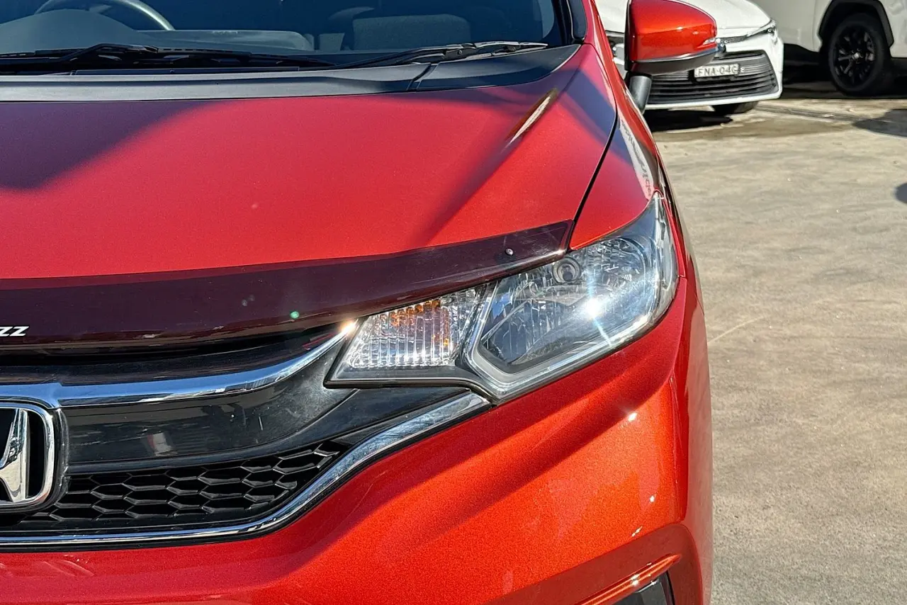 2018 Honda Jazz Gallery Image 3