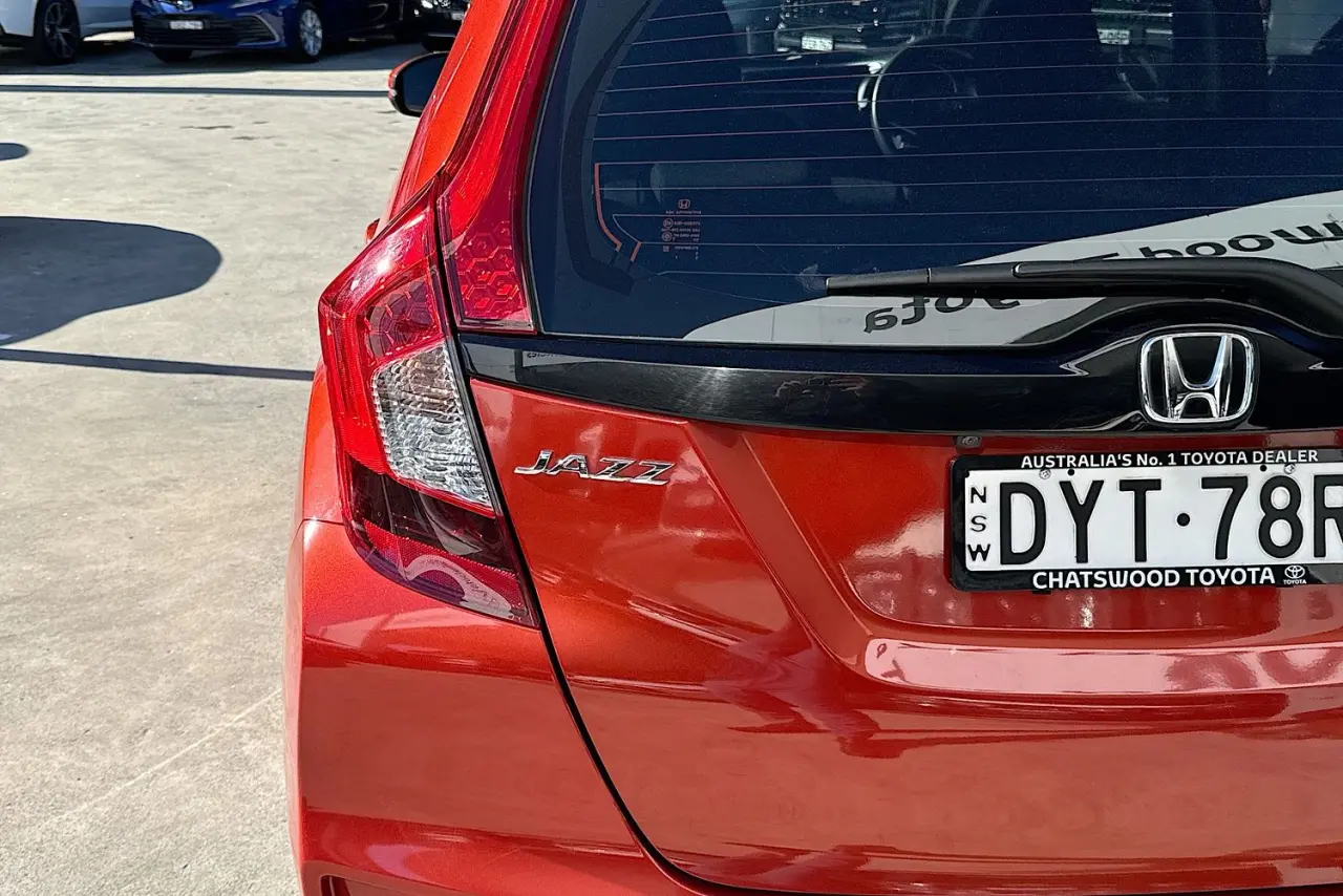 2018 Honda Jazz Gallery Image 8