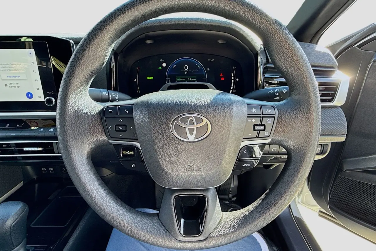 2025 Toyota Camry Gallery Image 20